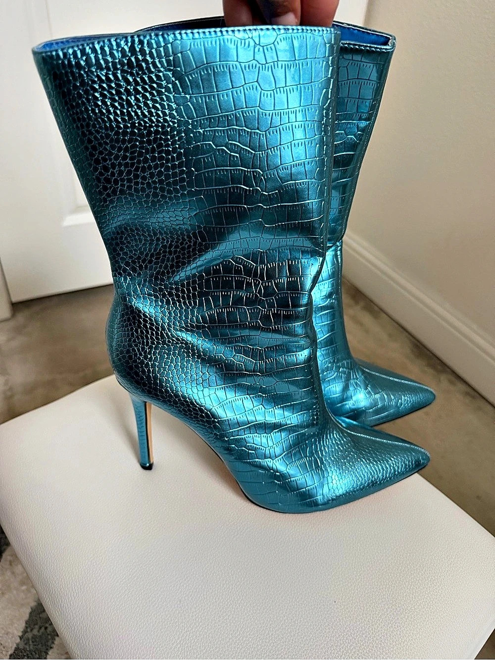 Metallic Pointed Toe Heeled Boots US 8